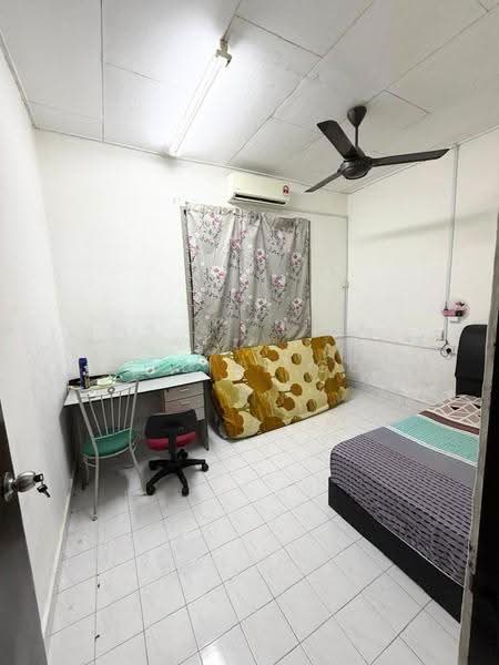 Semi-Detached House for Sale in Taman Megah Ria (Masai) - Pauline Goh - Bedroom - PropertyGuru.com.my