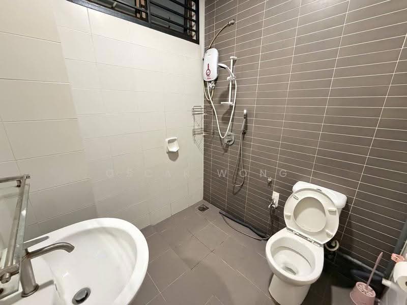Kediaman Servis untuk Disewa di Palazio - Oscar Wong - Bathroom - PropertyGuru.com.my