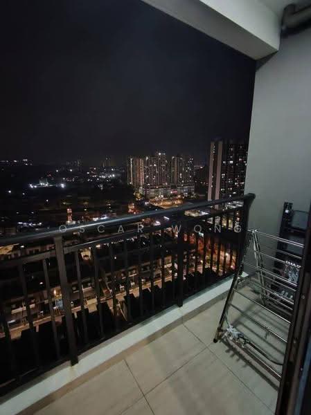 Kediaman Servis untuk Disewa di Country Garden Central Park - Oscar Wong - Balcony - PropertyGuru.com.my