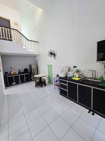 1.5-storey Terraced House for Sale in Bukit Indah (Iskandar Puteri (Nusajaya)) - Japheth Koh - Kitchen - PropertyGuru.com.my