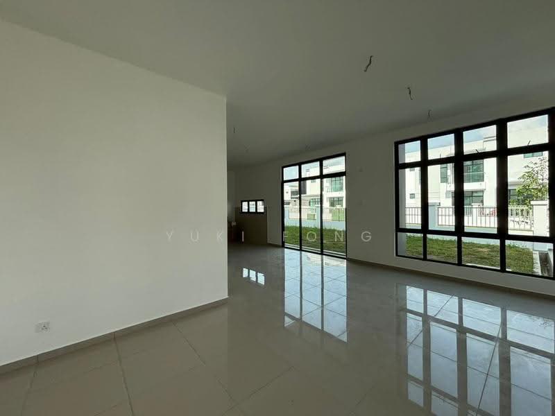 Cluster House for Rent in Taman Daya (Johor Bahru) - Yuki Fong - Living Room - PropertyGuru.com.my