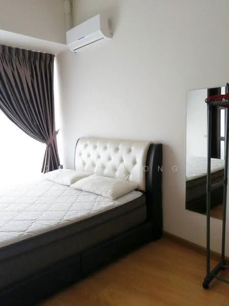 Condominium for Rent at Amberside @ Country Garden Danga Bay - Oscar Wong - Bedroom - PropertyGuru.com.my