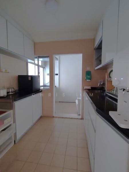 Kondominium untuk Dijual di Amadesa Resort Condominium - Chris Lim - Kitchen - PropertyGuru.com.my