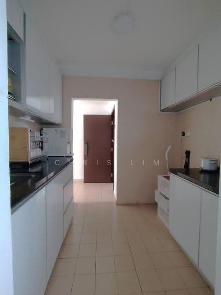 Kondominium untuk Dijual di Amadesa Resort Condominium - Chris Lim - Kitchen - PropertyGuru.com.my