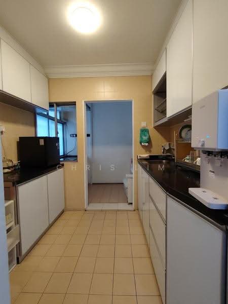 Kondominium untuk Dijual di Amadesa Resort Condominium - Chris Lim - Kitchen - PropertyGuru.com.my