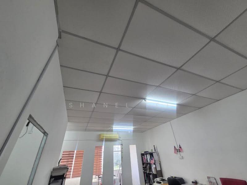 Kedai untuk Dijual di Taman Perindustrian Wawasan (Kluang) - Shanel Tee - Interior - PropertyGuru.com.my