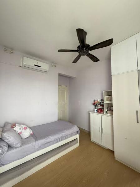 Kondominium untuk Dijual di Pantai Panorama Condominiums - Ivan Tan - Bedroom - PropertyGuru.com.my