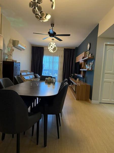 Kondominium untuk Dijual di Pantai Panorama Condominiums - Ivan Tan - Living Room - PropertyGuru.com.my