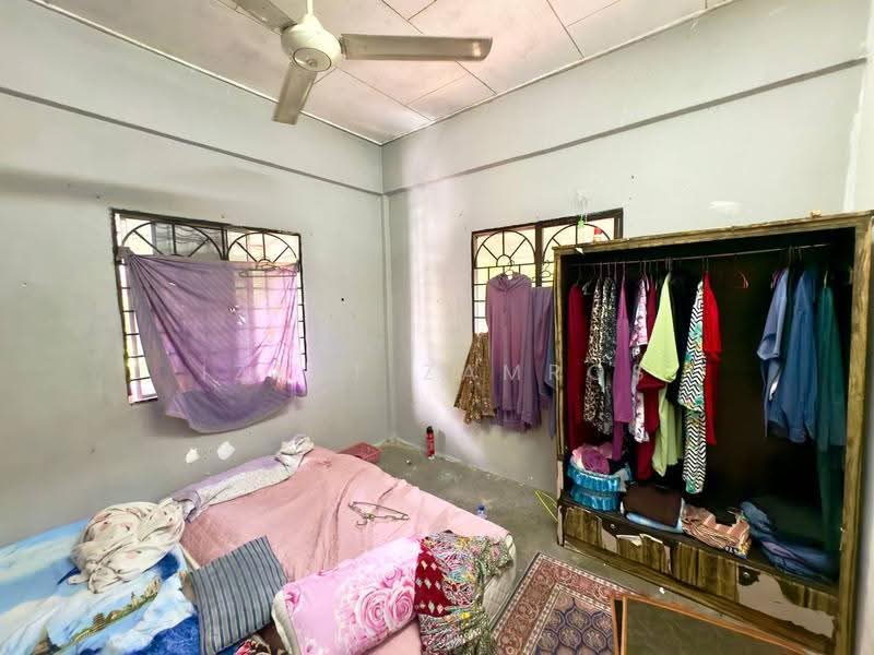 2-storey Terraced House for Sale in Taman Cheras Jaya (Cheras) - Izzat Zamros - Bedroom - PropertyGuru.com.my