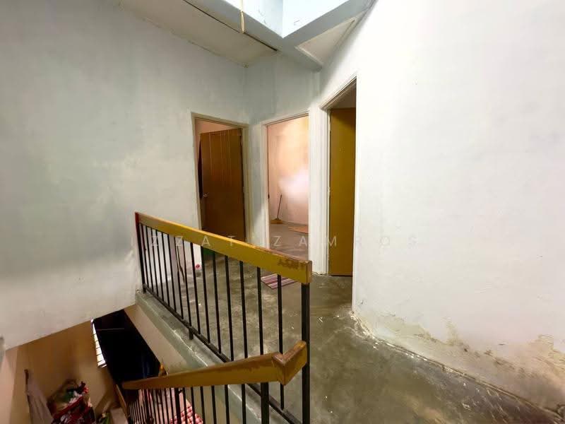 2-storey Terraced House for Sale in Taman Cheras Jaya (Cheras) - Izzat Zamros - Corridor - PropertyGuru.com.my