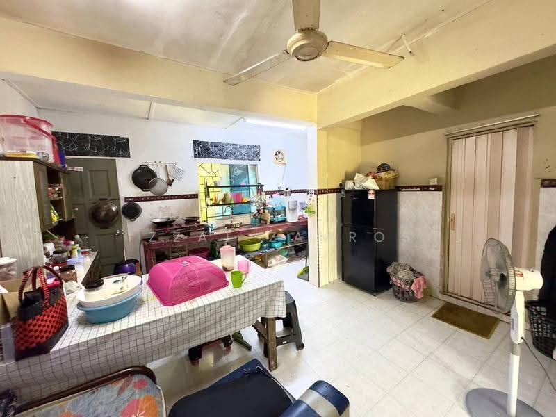2-storey Terraced House for Sale in Taman Cheras Jaya (Cheras) - Izzat Zamros - Kitchen - PropertyGuru.com.my