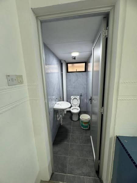 Shop for Rent in Desa Aman Puri (Kepong) - Jay Yong - Bathroom - PropertyGuru.com.my