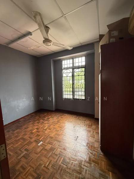 Rumah Teres 2-Tingkat untuk Disewa di Bukit Sentosa (Rawang) - Zann Fauzan - Bedroom - PropertyGuru.com.my