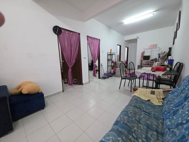 Rumah Bandar untuk Dijual di Taman Scientex Senai (Senai) - Jack Chai - Living Room - PropertyGuru.com.my