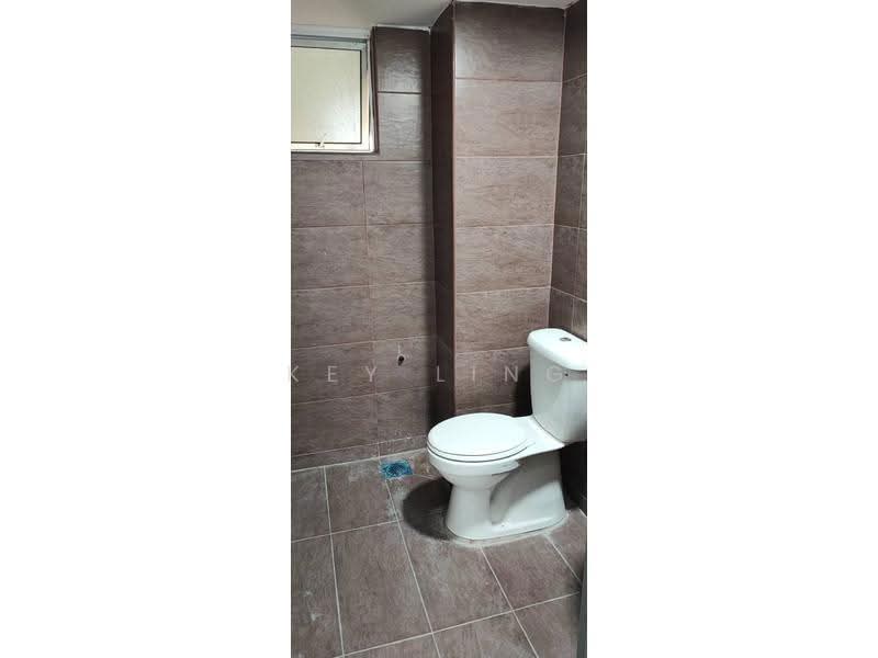 Apartment for Sale at Vista Angkasa - Key Ling - Bathroom - PropertyGuru.com.my