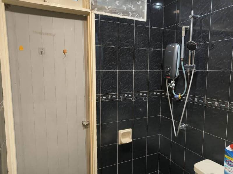 Pangsapuri untuk Disewa di Casa Ria - Tom Foo - Bathroom - PropertyGuru.com.my
