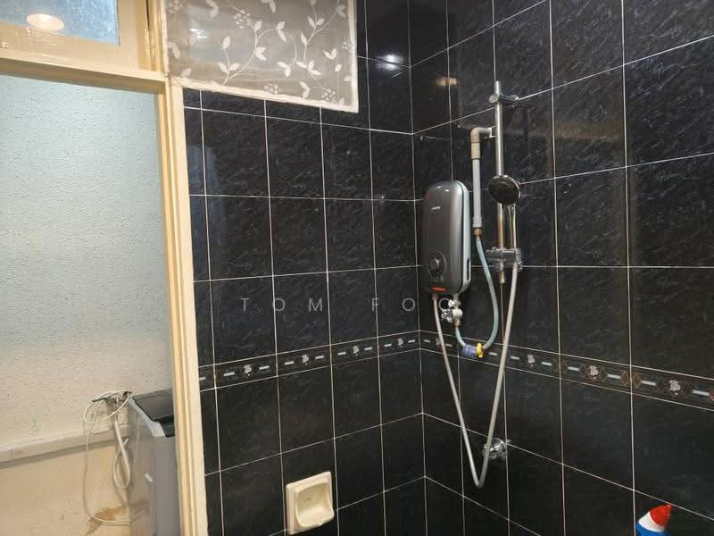 Pangsapuri untuk Disewa di Casa Ria - Tom Foo - Bathroom - PropertyGuru.com.my