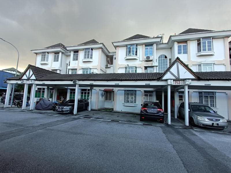 Pangsapuri untuk Disewa di Casa Ria - Tom Foo - Exterior - PropertyGuru.com.my