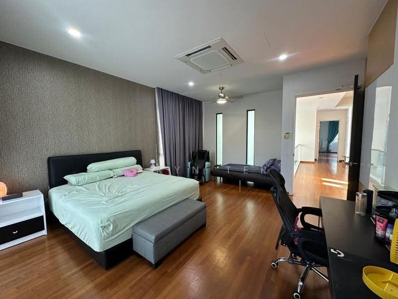 Bungalow House for Sale in Senibong Cove (Masai) - Caryn Ter - Bedroom - PropertyGuru.com.my