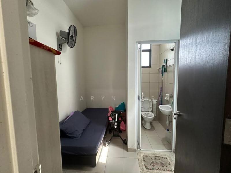 Bungalow House for Sale in Senibong Cove (Masai) - Caryn Ter - Bedroom - PropertyGuru.com.my
