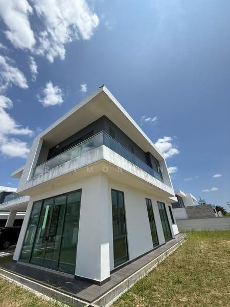 Bungalow House for Sale in Seremban (Negeri Sembilan) - Raymond Ng - Exterior - PropertyGuru.com.my