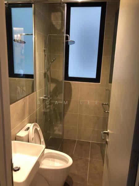 Kediaman Servis untuk Dijual di KL Gateway Premium Residences - Adam Lee - Bathroom - PropertyGuru.com.my