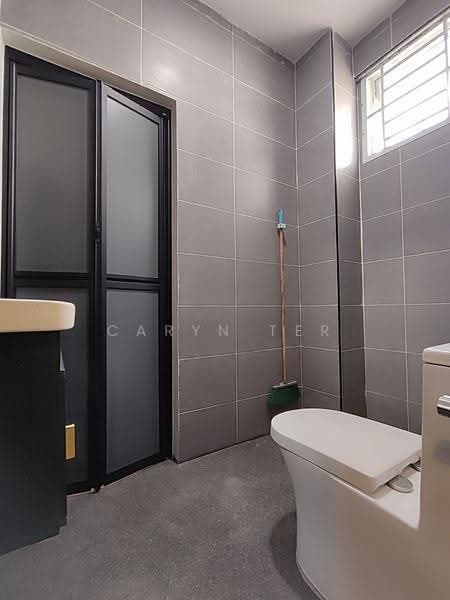 2-storey Terraced House for Sale in Senai (Kulai) - Caryn Ter - Bathroom - PropertyGuru.com.my