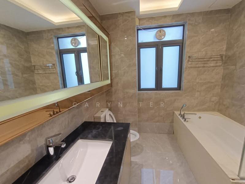 Service Residence for Rent at R&F Princess Cove Phase 1 - Caryn Ter - Bathroom - PropertyGuru.com.my