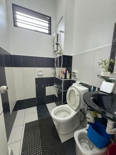 1.5-storey Terraced House for Sale in Bukit Indah (Iskandar Puteri (Nusajaya)) - Pauline Goh - Bathroom - PropertyGuru.com.my