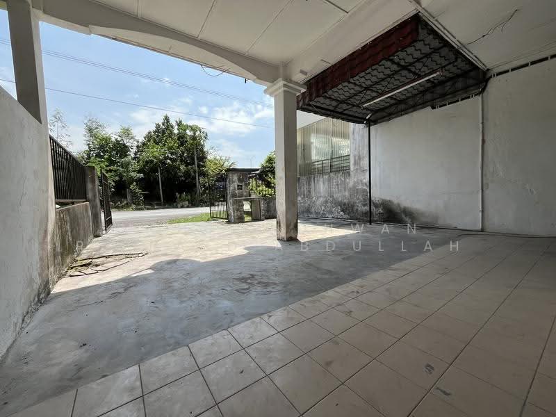 Rumah Teres 2-Tingkat untuk Dijual di Taman Dahlia (Sepang) - Mohd Ridhwan Richard Abdullah - Exterior - PropertyGuru.com.my