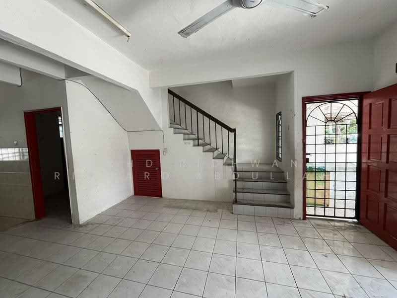 Rumah Teres 2-Tingkat untuk Dijual di Taman Dahlia (Sepang) - Mohd Ridhwan Richard Abdullah - Interior - PropertyGuru.com.my
