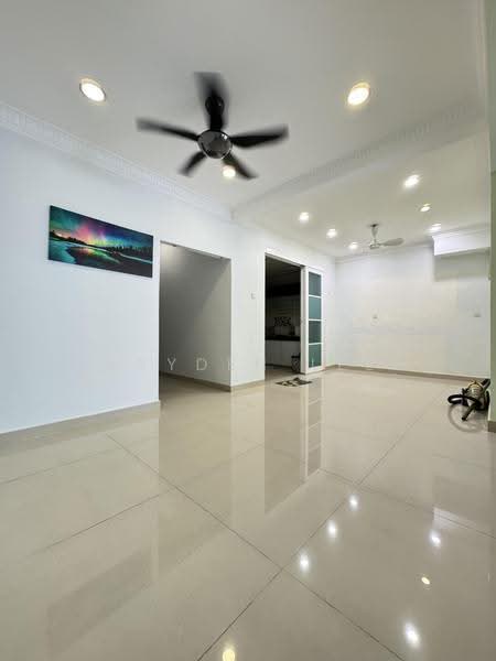 2-storey Terraced House for Sale in Taman Wawasan (Puchong) - Jayden Lee - Living Room - PropertyGuru.com.my