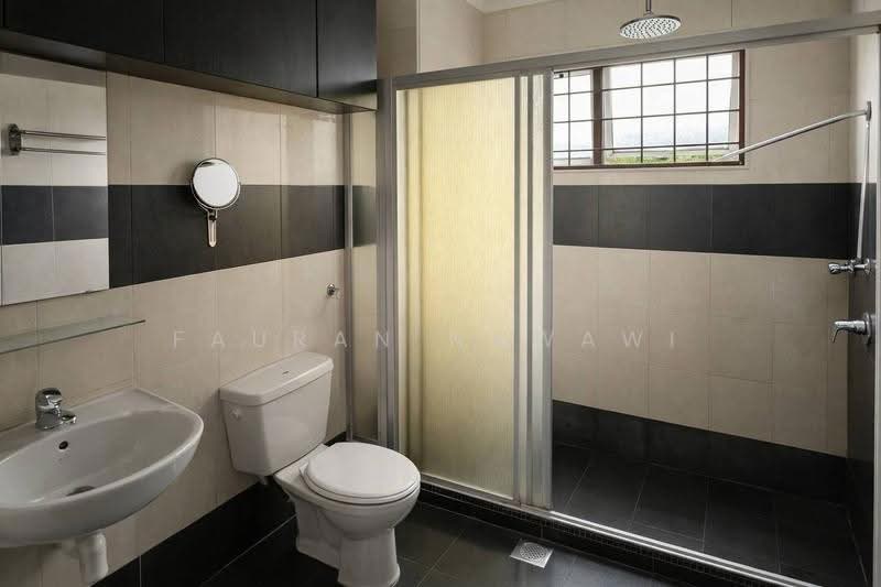 Rumah Teres 2-Tingkat untuk Dijual di Shah Alam (Selangor) - Fauran Nawawi - Bathroom - PropertyGuru.com.my