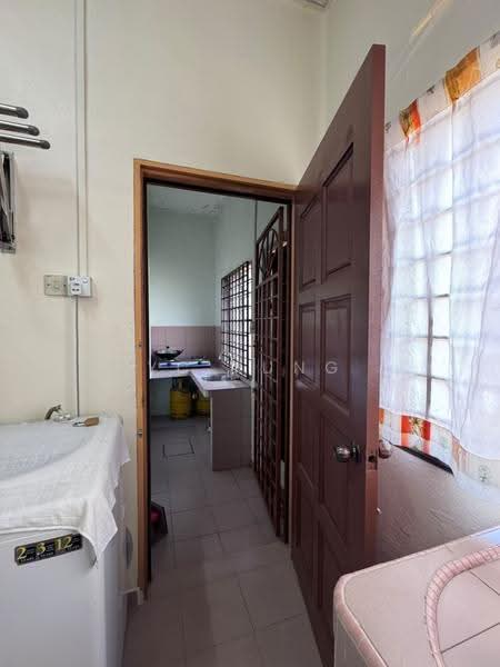 1-storey Terraced House for Rent in Kota Masai (Pasir Gudang) - YC Fung - Kitchen - PropertyGuru.com.my