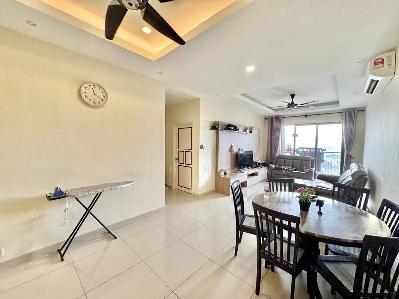 Kondominium untuk Dijual di Residensi Rampai (The Parc Tower) - Fauran Nawawi - Living Room - PropertyGuru.com.my