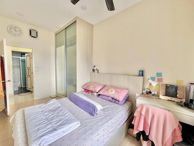 Kondominium untuk Dijual di Residensi Rampai (The Parc Tower) - Fauran Nawawi - Bedroom - PropertyGuru.com.my