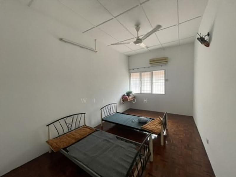 Rumah Teres 2-Tingkat untuk Disewa di Serdang Raya (Seri Kembangan) - Wil Koh - Bedroom - PropertyGuru.com.my