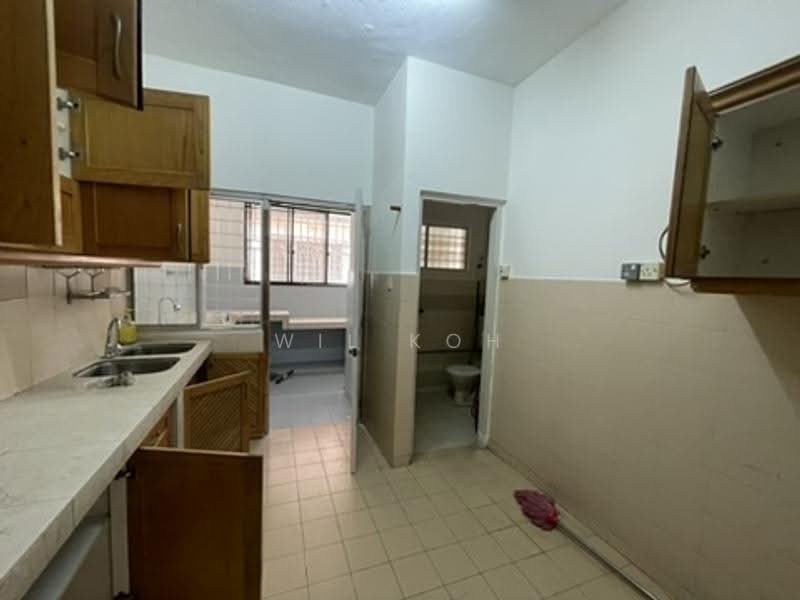 Rumah Teres 2-Tingkat untuk Disewa di Serdang Raya (Seri Kembangan) - Wil Koh - Kitchen - PropertyGuru.com.my
