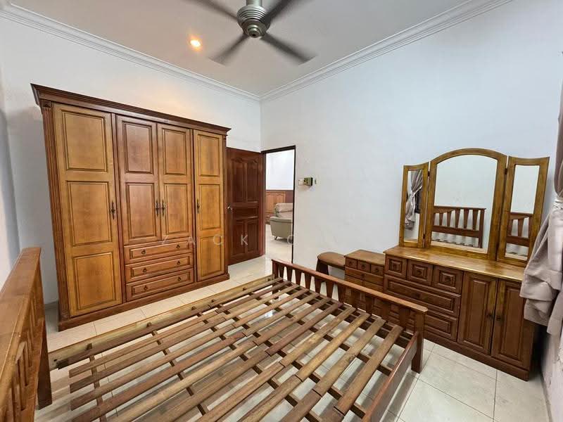 1-storey Terraced House for Sale in Taman Johor Jaya (Johor Bahru) - Zack Chow - Bedroom - PropertyGuru.com.my