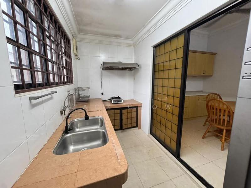 1-storey Terraced House for Sale in Taman Johor Jaya (Johor Bahru) - Zack Chow - Kitchen - PropertyGuru.com.my