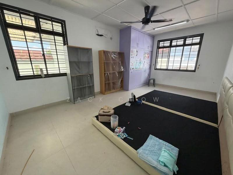 Rumah Teres 1-Tingkat untuk Dijual di Taman Pelangi Indah (Ulu Tiram) - Zack Chow - Bedroom - PropertyGuru.com.my