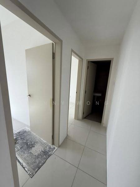 Apartment for Sale at Vivo Executive Apartment - Fanny Wong - Corridor - PropertyGuru.com.my