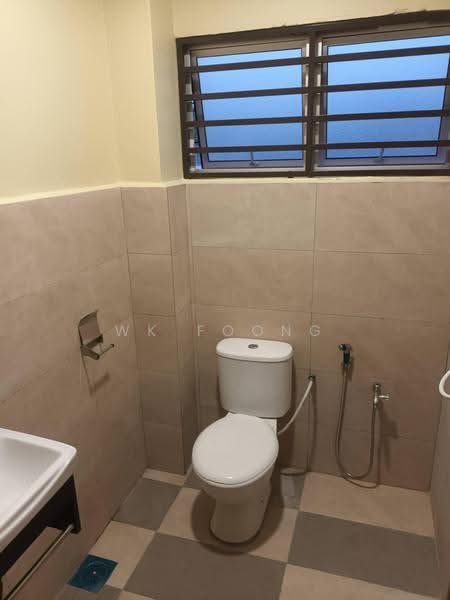 Rumah Teres 2-Tingkat untuk Disewa di Serdang Raya (Seri Kembangan) - WK Foong - Bathroom - PropertyGuru.com.my