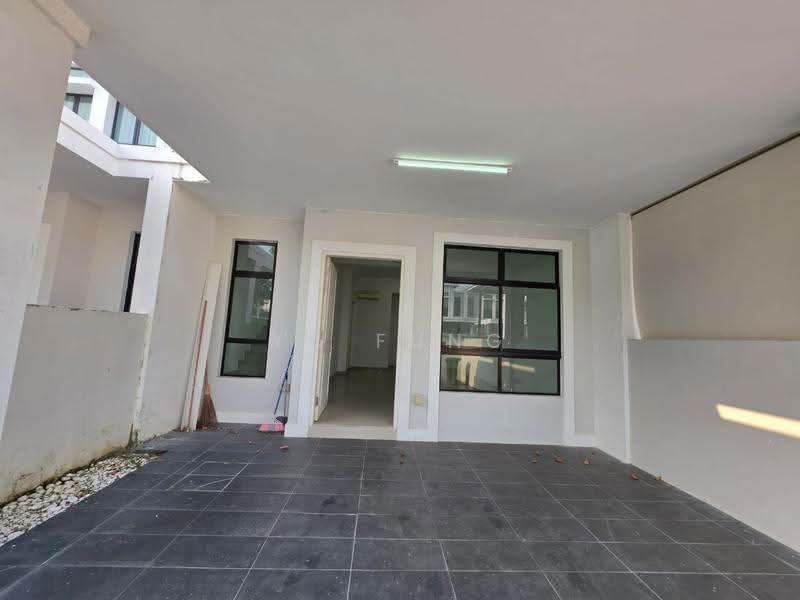 Rumah Teres 2-Tingkat untuk Disewa di Kota Masai (Pasir Gudang) - YC Fung - Entrance - PropertyGuru.com.my