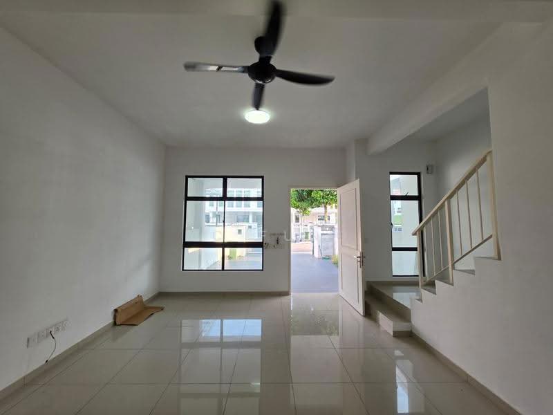 Rumah Teres 2-Tingkat untuk Disewa di Kota Masai (Pasir Gudang) - YC Fung - Living Room - PropertyGuru.com.my