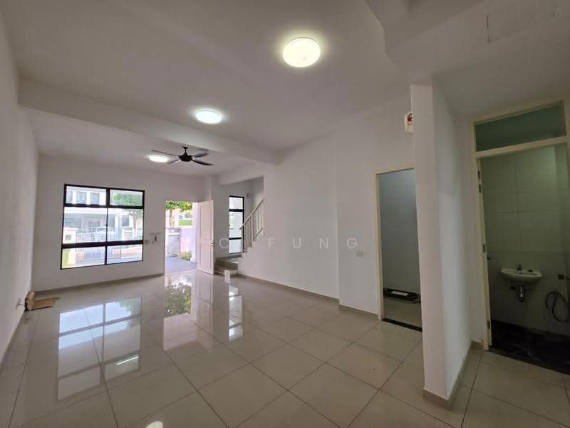 Rumah Teres 2-Tingkat untuk Disewa di Kota Masai (Pasir Gudang) - YC Fung - Living Room - PropertyGuru.com.my