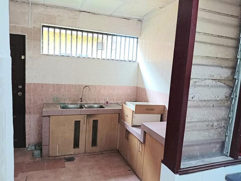 2-storey Terraced House for Sale in Saujana Puchong (Puchong) - Wendy Chin - Kitchen - PropertyGuru.com.my