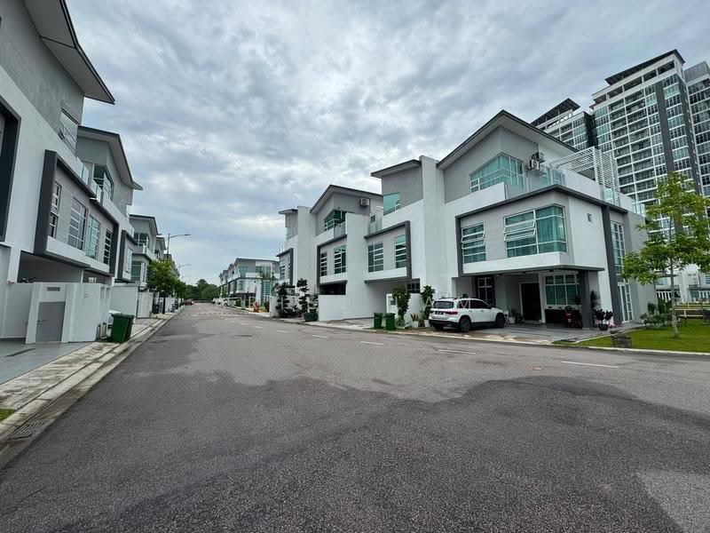 Vila Berkembar untuk Disewa di Bandar Dato Onn (Tebrau) - Aries Lam - Exterior - PropertyGuru.com.my