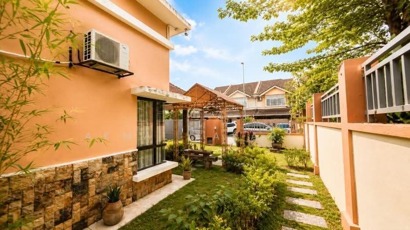 Semi-Detached House for Sale in Bandar Baru Bangi (Selangor) - Akmal Zakaria - PropertyGuru.com.my