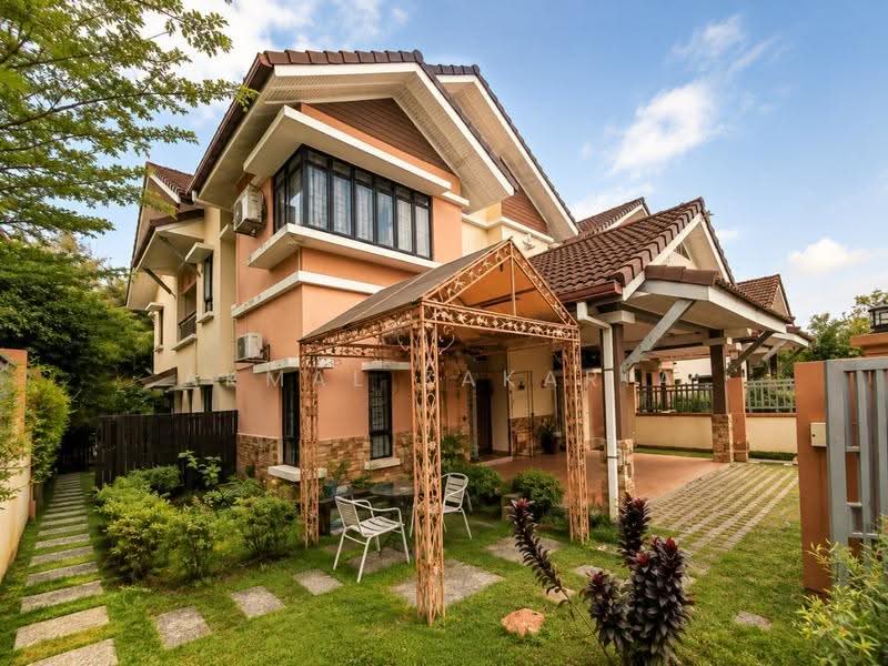 Semi-Detached House for Sale in Bandar Baru Bangi (Selangor) - Akmal Zakaria - PropertyGuru.com.my